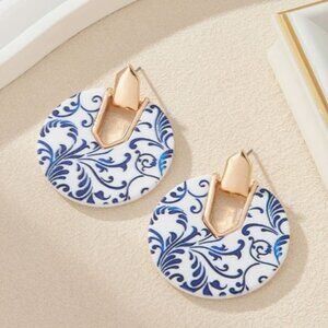 NEW Trinie Blue and White Floral Embossed Porcelain Drop Statement Earrings